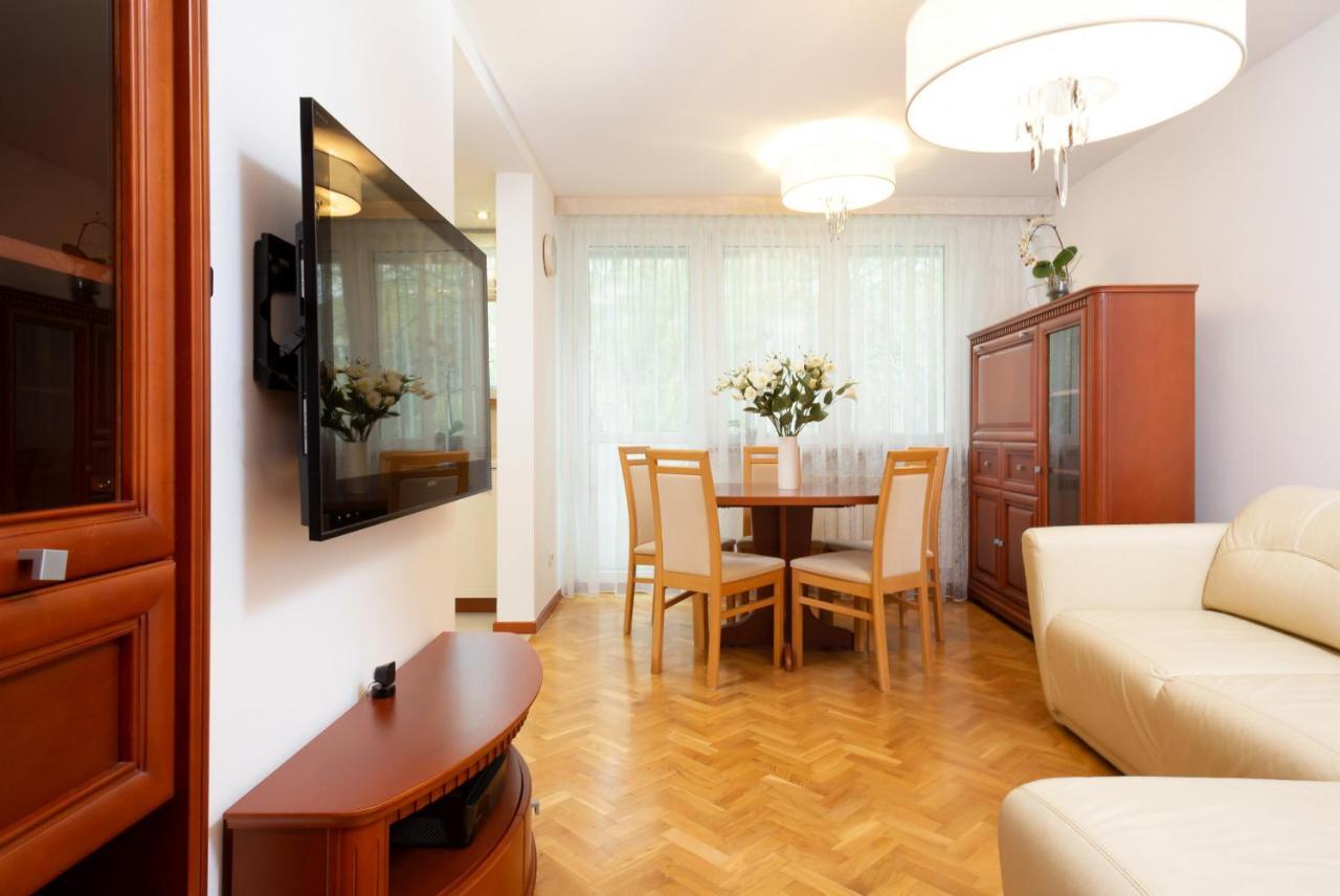 Two-Bedroom Family Apartment Esperanto Next To Klif By Noclegi Renters 바르샤바 외부 사진