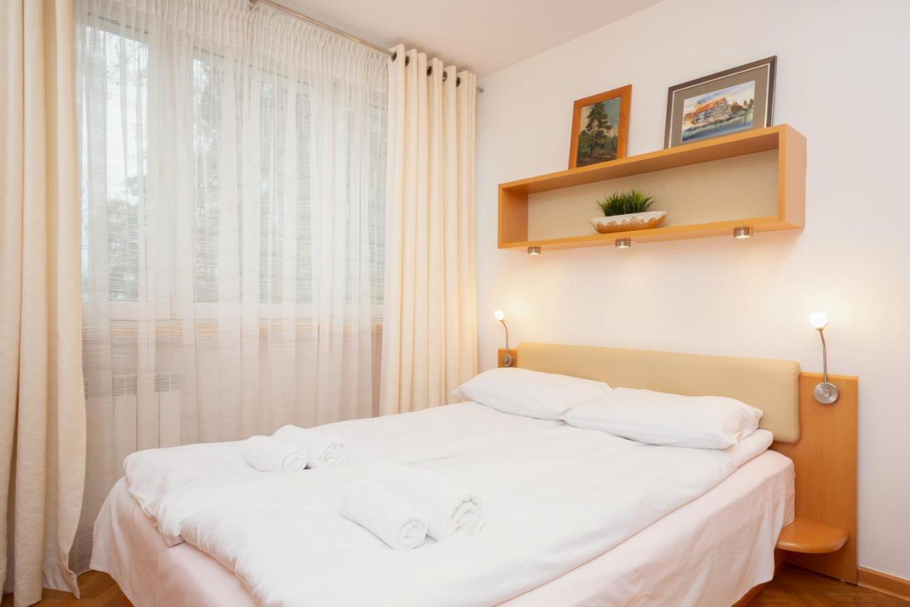 Two-Bedroom Family Apartment Esperanto Next To Klif By Noclegi Renters 바르샤바 외부 사진